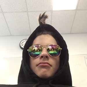 Meet your Posher, Alex